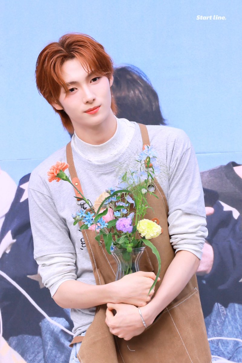 250503 미팬

💐

#YOUNGJAE #영재 #ヨンジェ #崔英宰 
#TWS #투어스 #トゥアス #247WithUs