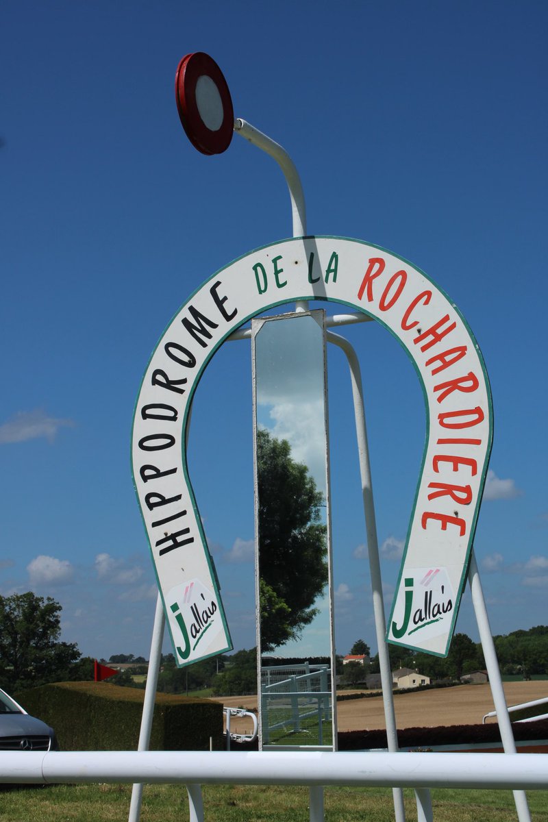 Courses hippiques Anjou-Maine Centre-Ouest (@courseshippamco) on Twitter photo Aujourdâhui et demain, rdv aux Courses Hippiques de Jallais - Hippodrome de la RochardiĂšre pour 2 belles rĂ©unions mixtes !
Venez profiter de ce beaux soleil et du spectacle des courses ! đ
Nous vous attendons nombreux đđŽ Aujourdâhui et demain, rdv aux Courses Hippiques de Jallais - Hippodrome de la RochardiĂšre pour 2 belles rĂ©unions mixtes !
Venez profiter de ce beaux soleil et du spectacle des courses ! đ
Nous vous attendons nombreux đđŽ