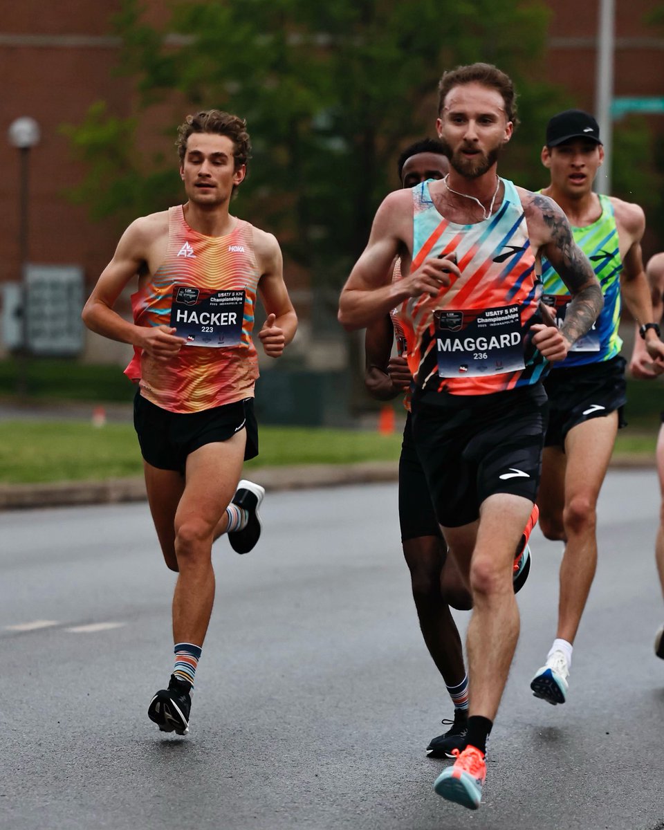 THERE GOES HACKER!

After a huge surge to separate from the pack, Olin Hacker of HOKA Northern Arizona Elite wins the 2025 USATF 5 KM Championships this early morning with a time of 13:31.93.

Casey Clinger (Brooks) just behind in 13:33.04 and Ahmed Muhumed (HOKA NAZ Elite) third