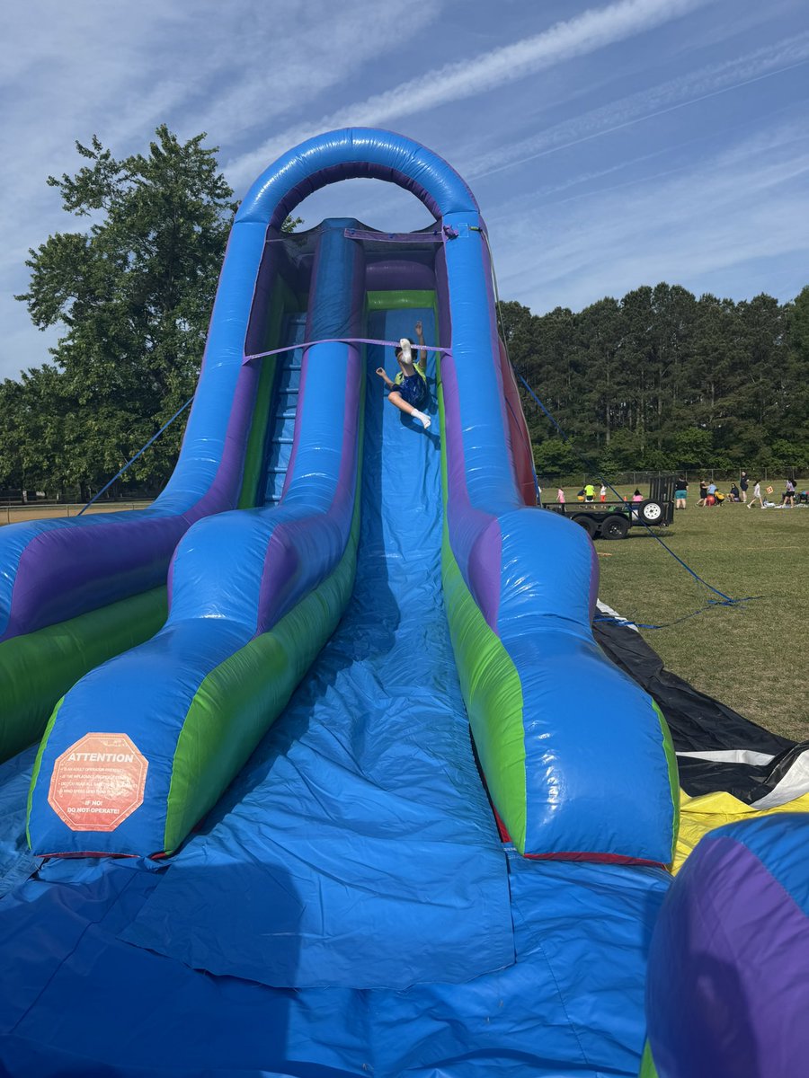 PEw/Cherry_ontop tweet media