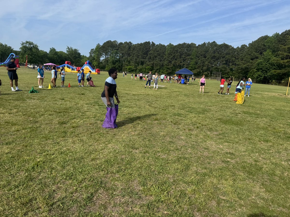 PEw/Cherry_ontop tweet media