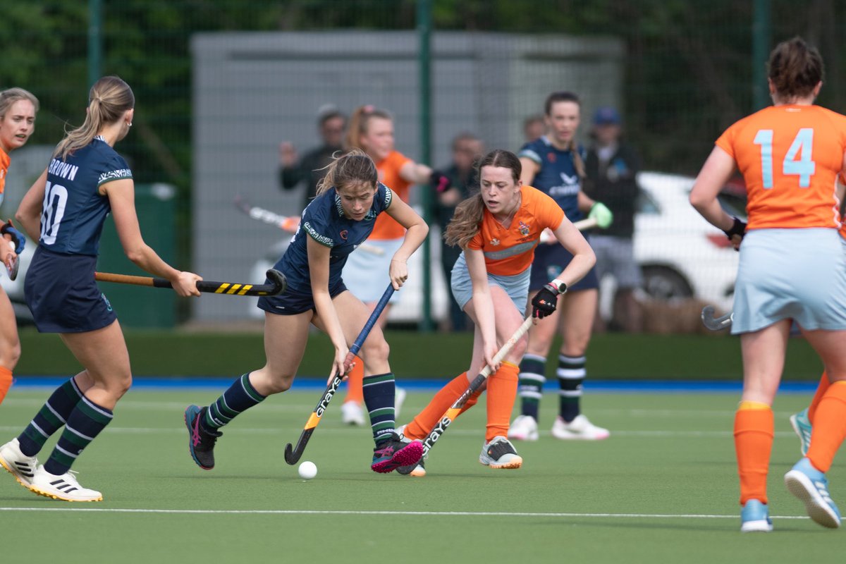 Into the Grand Final tomorrow 💥

📸 Donald Amour

🏑🟦🟧🟦🟧⁣⁣⁣

#monthedale #monthedalewestern #supportyourclub