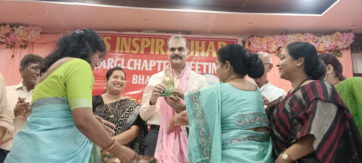 BjpSumeet's tweet photo. Place:-Pearl Hotel Kutchery Chowk Bhagalpur...
Today Let's inspire Bihar Garhi chapter meeting Bhagalpur . 
 #आईएमिलकरप्रेरितकरेंबिहार
@letsinspireBihar https://t.co/IJLEEZbN1n