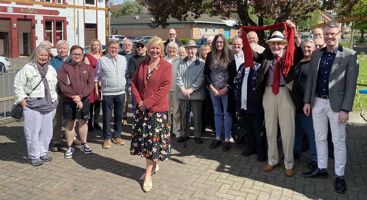 Congratulations to Suzanne Grahame, who this morning was selected as our <a href="/ScottishLabour/">Scottish Labour</a> Scottish Parliament candidate for Clackmannanshire &amp; Dunblane.