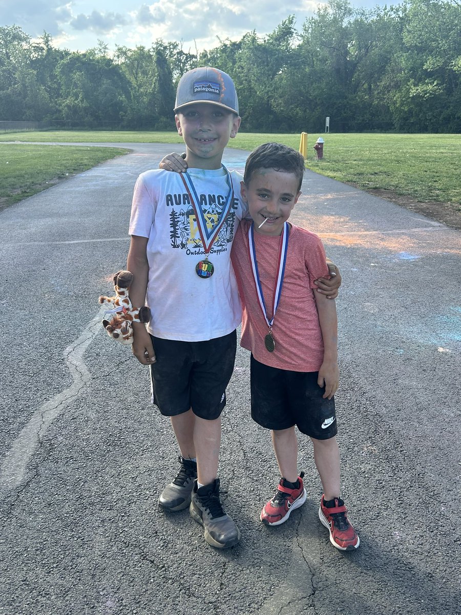 Nicole Makstutis tweet media