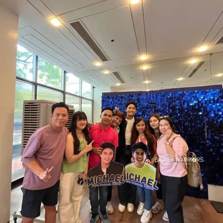 sagerwarriors's tweet photo. Part 2/2
#MichaelSage Groupie Photos with #Sager Warriors. We're always proud of you π«Άπ» Ikaw Ang Aming Big Winner π€π» #PBB #TiktoClockGMA
.
#pinoybigbrother #pbbcollabupdates #pbbmichael #pbbemilio #pbbcollab #MILI #pbbhighlights #pbbupdates #michaelsager #pbbthebigcollab
#PBBCollabWithGMA
#pbbesnyr #esnyr #riverjoseph #pbbriver #sagerwarriors #myilonggogirl #micjill #shininginheritance #ShiningInheritanceGMA #gma #gmadrama #gmasparkleartist