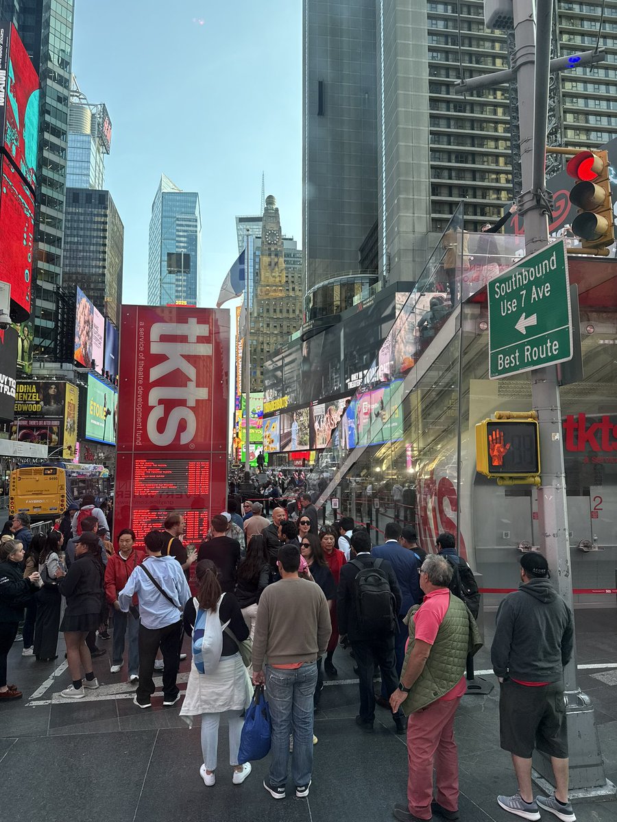 Melissa Lopez tweet media