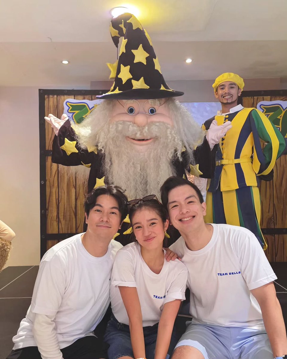 BelleloversOFC's tweet photo. 050325 • @bellemariano02 is spotted on @.martinjosephdl Instagram Post📸

"Team Belle-ding @.belle_mariano ❤"

"Theme Park Day always the best time @.ek_philippines🎢"

#BelleMariano https://t.co/KGmlJThtrg