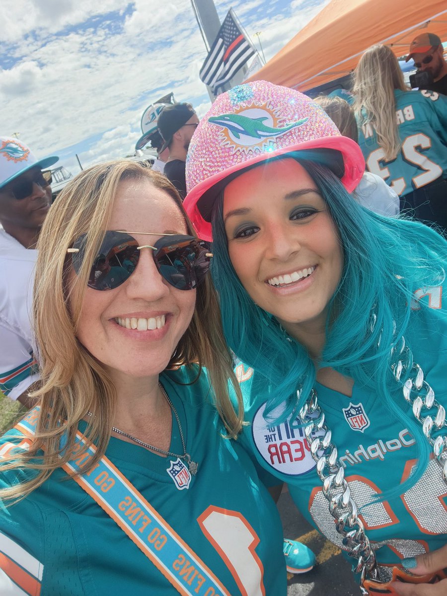 Happy birthday, <a href="/dolphreaky/">Dolphreaky</a>!!
Hope you have the best day ever!!