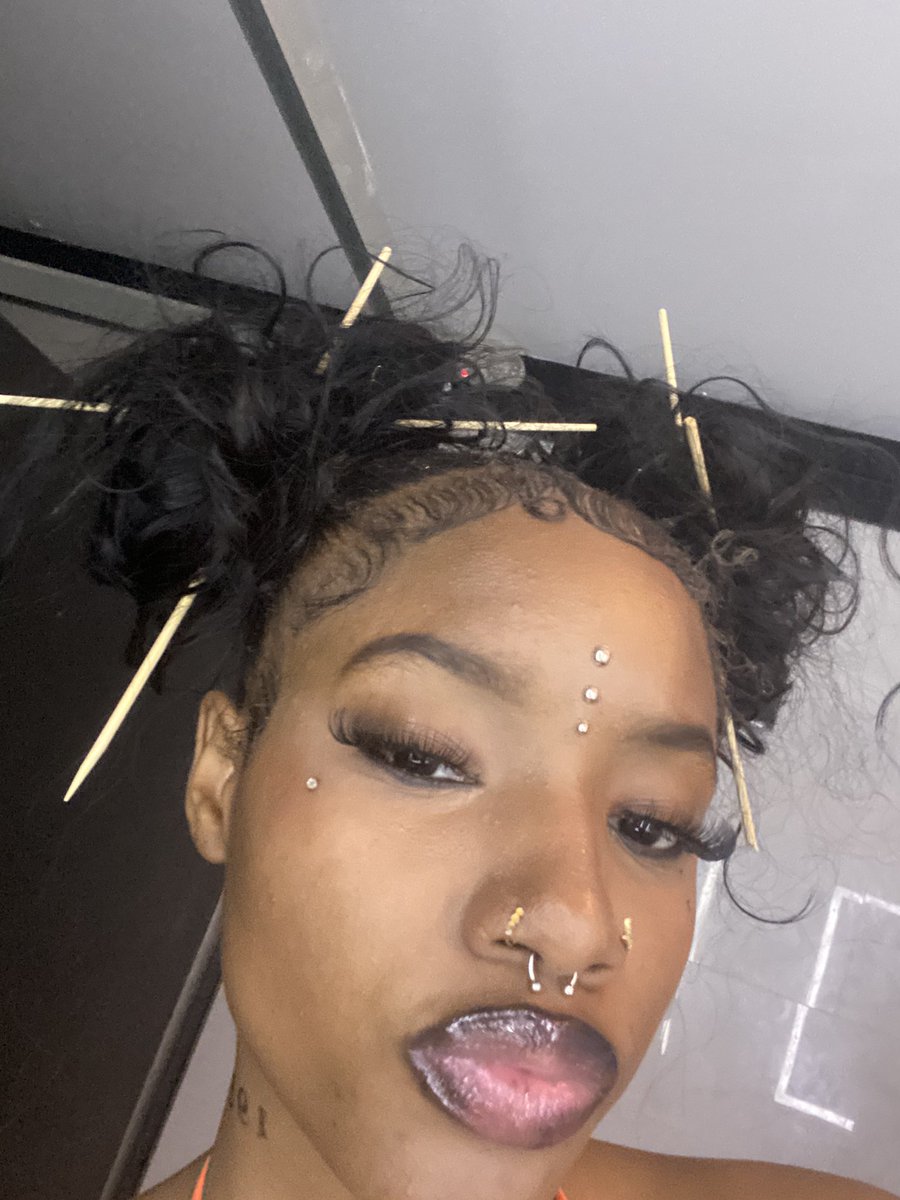 $excHotFaggotBich😍 tweet media