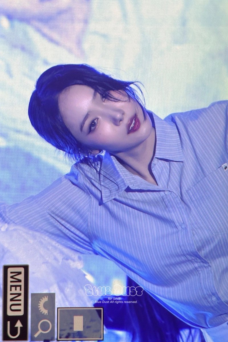 bluedust_sb's tweet photo. 250503 셔츠 신비 제발 저요 ㅠ !!!! 

#비비지 #VIVIZ #신비 #SINB https://t.co/eYGLurdKBp