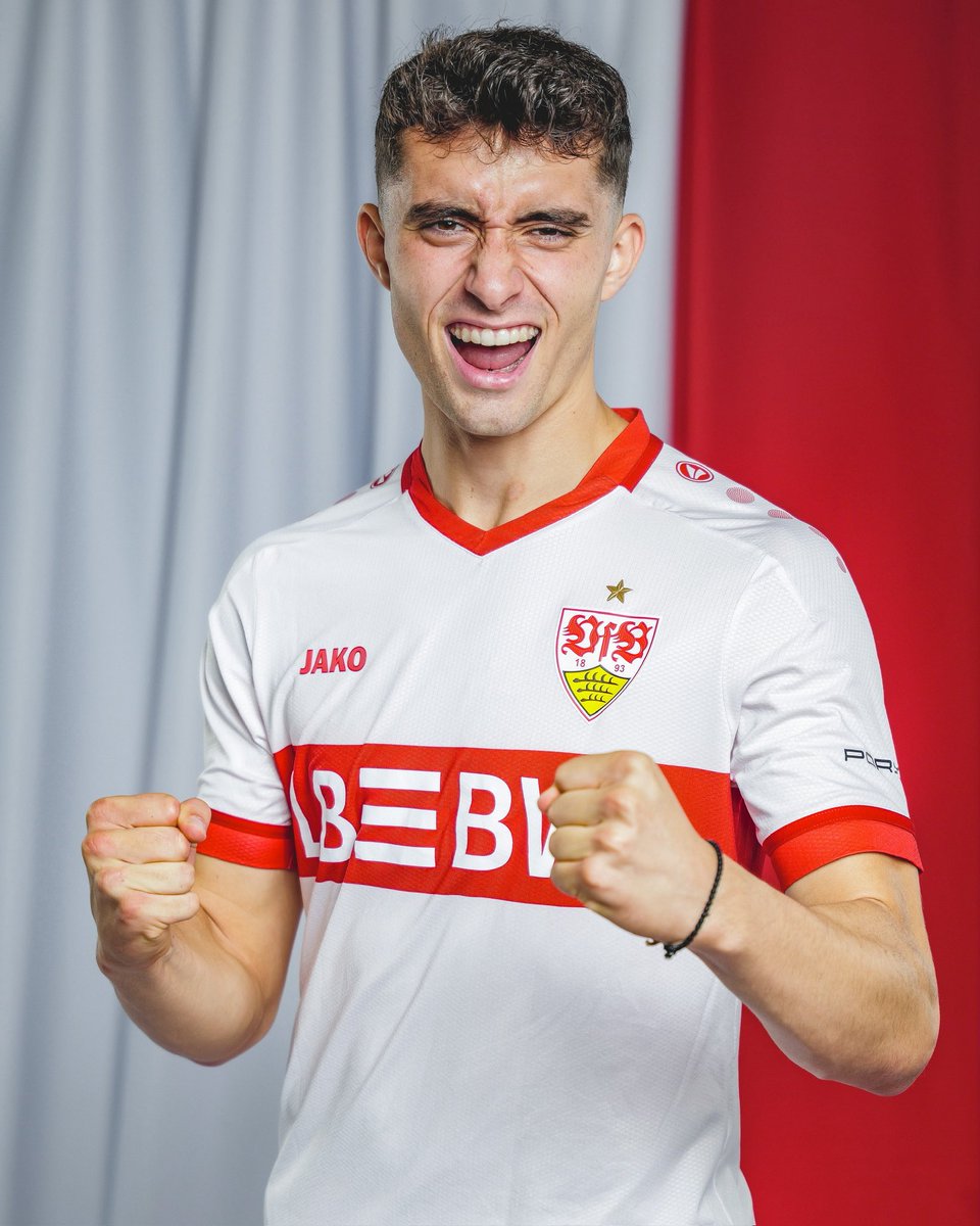 jungundwild's tweet photo. ⏱️ 6. | TOOOOOOR! Thomas Kastanaras staubt ab und bringt die #VfBU21 gegen Aachen mit 1:0 in Führung!

#jungundwild | #VfB https://t.co/ULM99FCg01