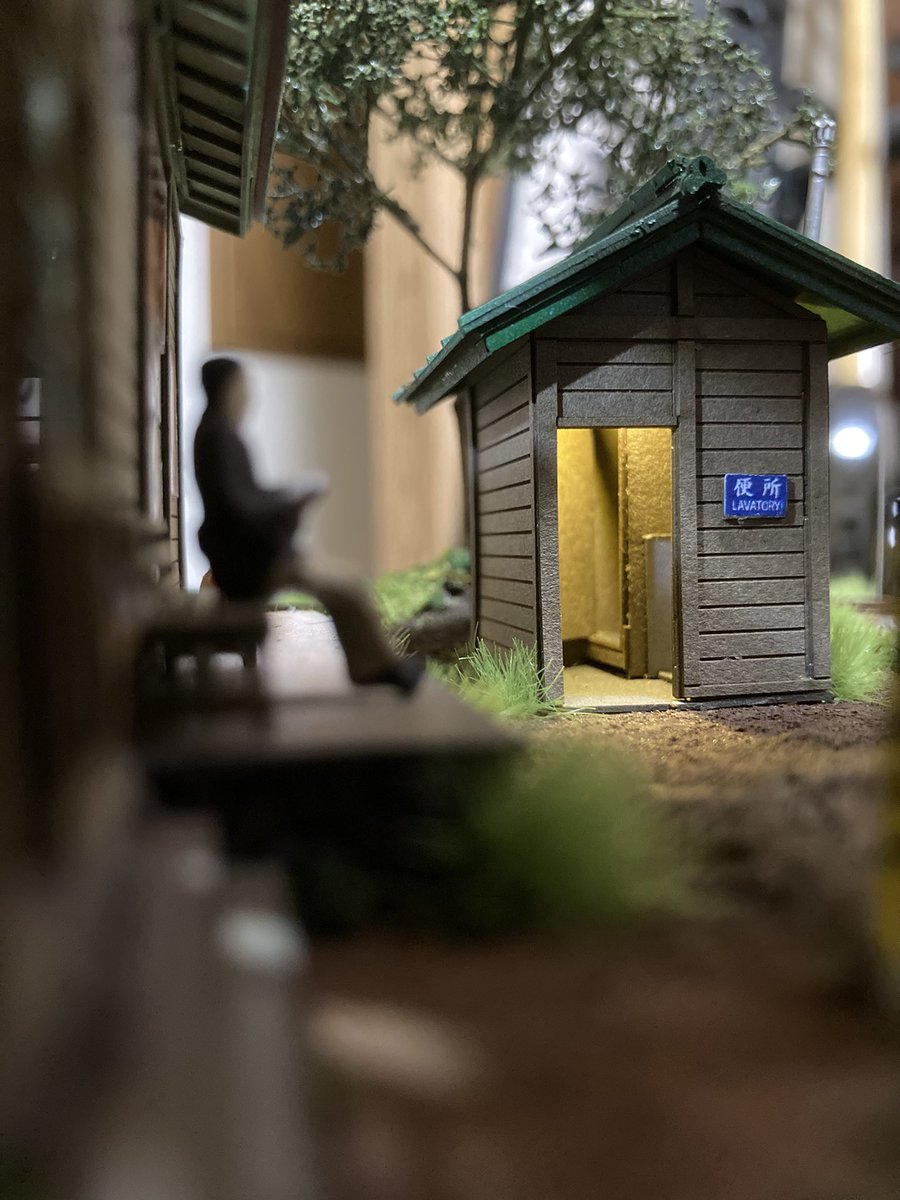 jaco0819's tweet photo. 件のLEDモジュールをトイレにも仕込みました。
明るくなったので拭き残しチェックも心配なくなりましたね(笑) https://t.co/s4Pi0WE50a