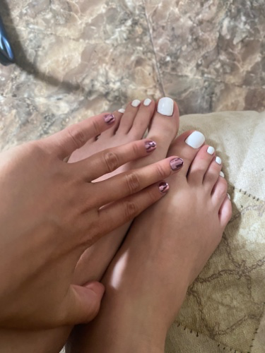 I just received Manicura y pedicura de la diosa 💅 from alexsanxhez162 via Throne. Thank you! throne.com/dominalola #Wishlist #Throne