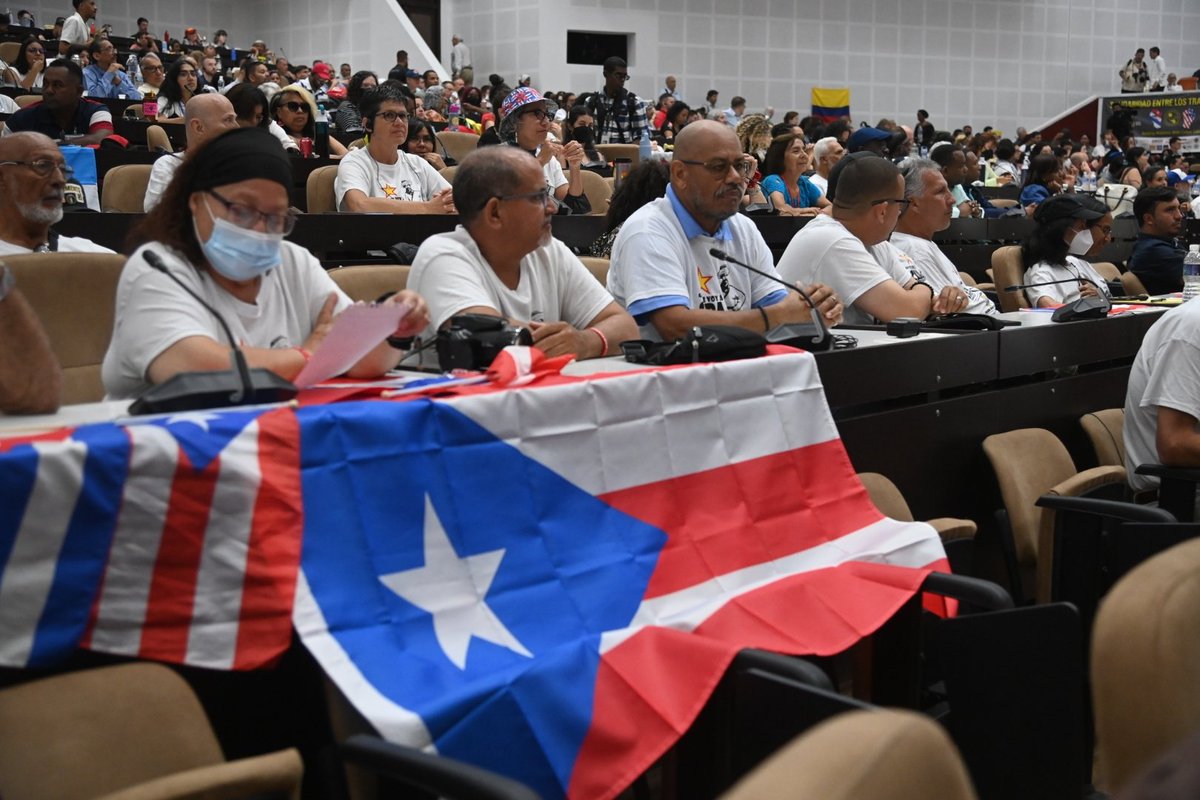 “No estamos aquí solo por #Cuba 🇨🇺, sino también por todas las causas justas de los pueblos en el mundo”, significó el Presidente <a href="/DiazCanelB/">Miguel Díaz-Canel Bermúdez</a>, al pronunciar las palabras finales del Encuentro Internacional de solidaridad con Cuba.

🔗cubaminrex.cu/es/presidente-…