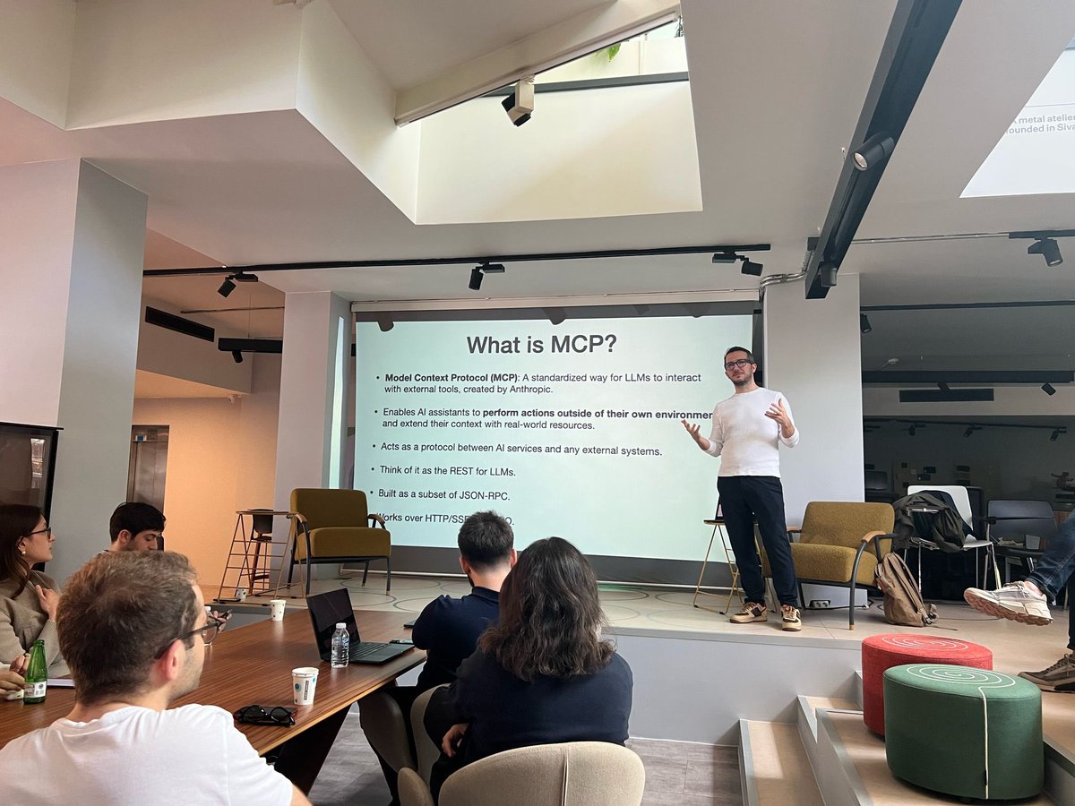 Unexpected talk 😅 /cc <a href="/UpsonicAI/">Upsonic</a> <a href="/mumtazvurall/">Mumtaz Vural</a> <a href="/bertugoymak/">bertug</a>