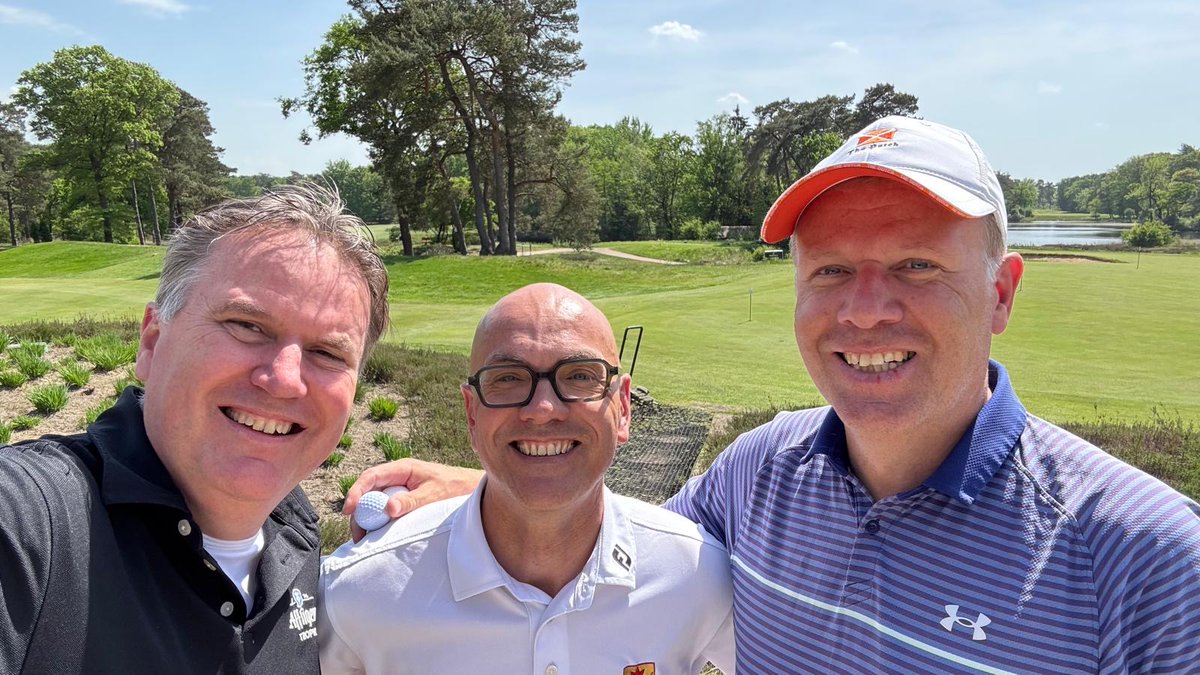 CumperCastle's tweet photo. De CCC "oude negen check-in-the-box" vinkt de Eindhovensche Golf https://t.co/kLdzv4DoYj https://t.co/Bbw6gPWGnB