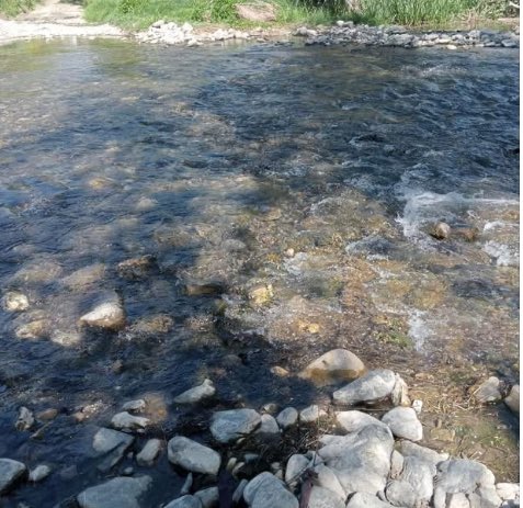 dukana2's tweet photo. Fiume #Basento pieno di merda petrolifera dei criminali #Eni #Tecnoparco #Somma #Regione 👇#Basilicata https://t.co/E5wqlZ7jNQ