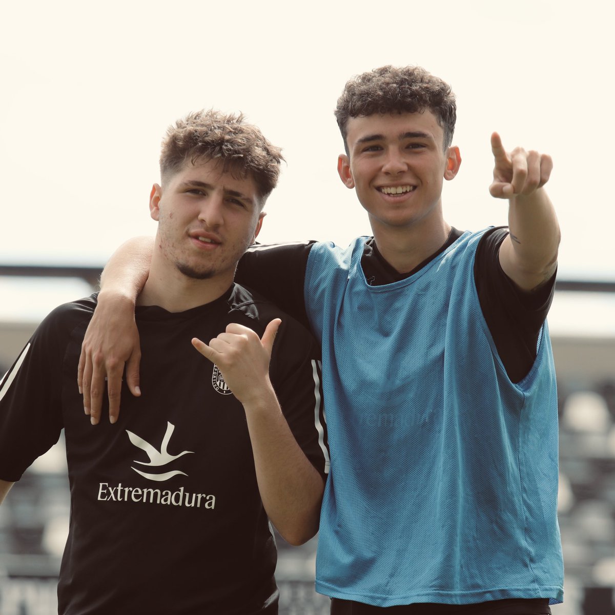 CDBadajoz's tweet photo. 😁 @CDBLaAcademia 🤙🏽 https://t.co/adnz2XvPKM