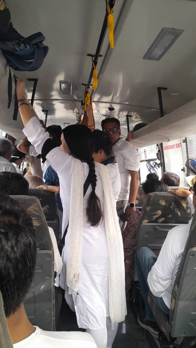 FightSuperTech's tweet photo. Ladies among those detained!

Paramita Banerjee (@AdishreeBanerj1 @BanerjeeParami1) who has been spearheading the struggle of Homebuyers from Eco Village 2 for a long time, was detained too!

@PMOIndia @narendramodi @ZeeNews @ZeeNewsEnglish @ABPNews @abplive @bsindia https://t.co/6IYTEBcRSP