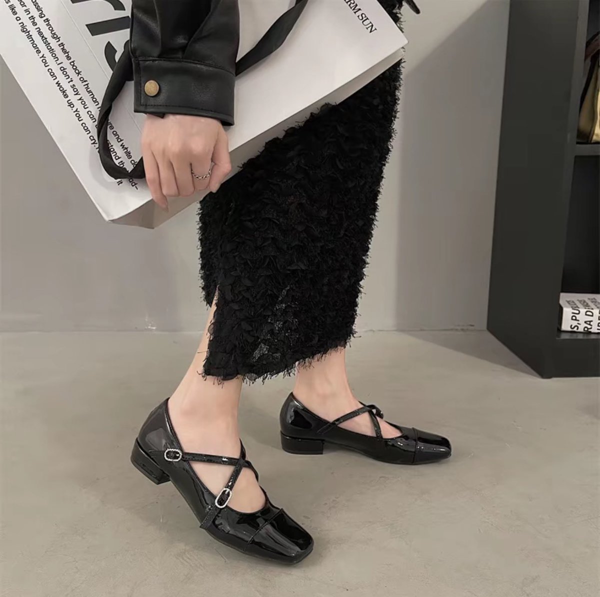 janear520's tweet photo. ส่งต่อรองเท้าmaryjane แบรนด์ JINxCHOY

Price : 190 bath ( รวมส่ง )

size: 36

มี 2คู่ค่ะ สีเงินกับดำ

#รองเท้าแมรี่เจน #รองเท้าmaryjane #maryjane #รองเท้ามือสอง #เสื้อผ้ามือสอง #เสื้อผ้ามือสองสภาพดี #เสื้อผ้าสไตล์เกาหลี #เสื้อผ้าy2k https://t.co/BQ86WoIflC