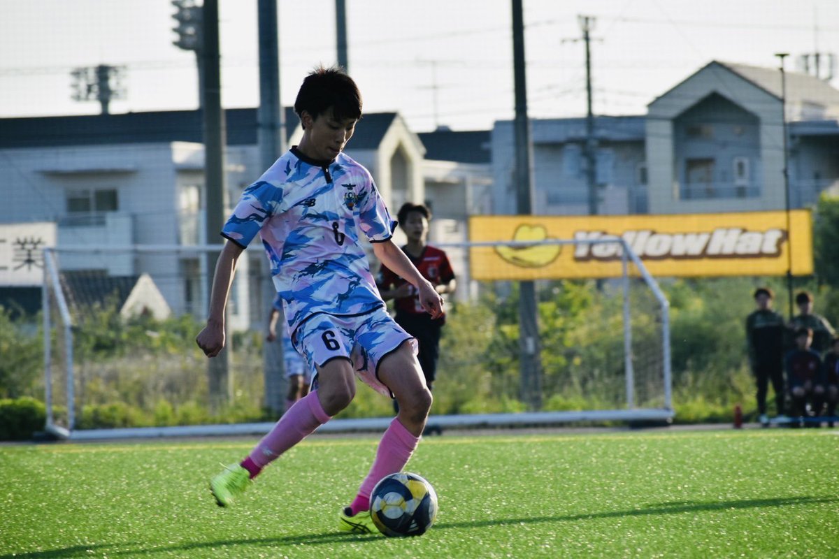 FCLAVIDA's tweet photo. 2025年度
U-15関東ユースサッカーリーグdivision1
《第9節》vs 鹿島アントラーズ
1-0⭕️
風の強い中でのゲーム
チャンスを決められず時間がどんどん過ぎてゆく
このまま同点かと思われて後半40分
最終ラインを抜け出しゴール
本日もありがとうございました🙇
#wisdomtool
#jstylebeauty
#newbalance https://t.co/8iv0bzMWkv