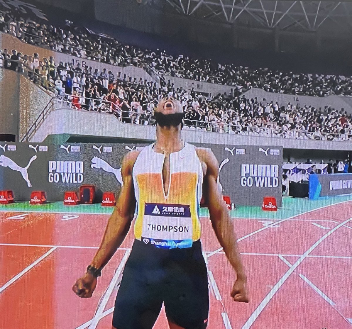 _OwenM_'s tweet photo. 9.99s (+0.5) 100m season opener for Kishane Thompson 🇯🇲 in Keqiao! ⚡️

#KeqiaoDL https://t.co/1BFFlukEqr