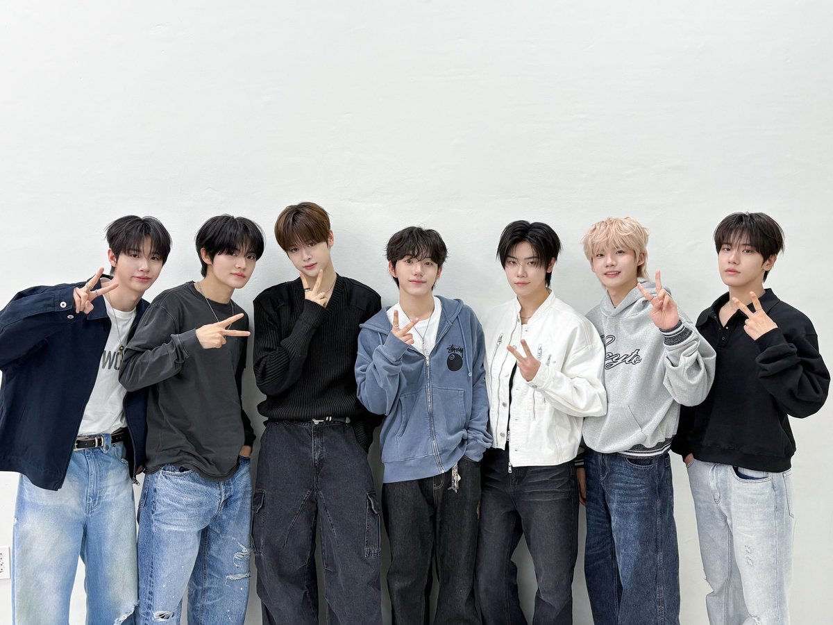 CLOSE YOUR EYES tweet media