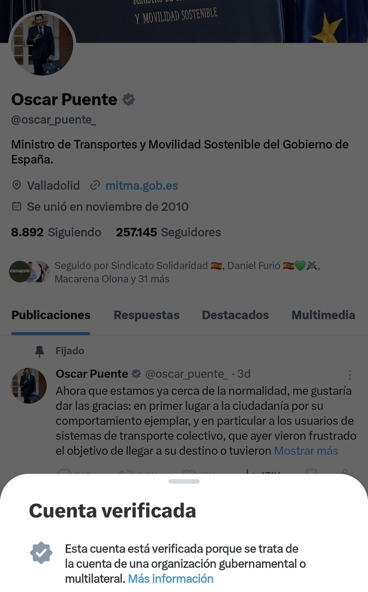 Para los siervos orgullosos de serlo, para los de "no es una cuenta oficial", mirad a ver qué parte de "Ministro de Transportes y Movilidad Sostenible del Gobierno de España" y "cuenta verificada porque se trata de la cuenta de una organización gubernamental" no habéis entendido.