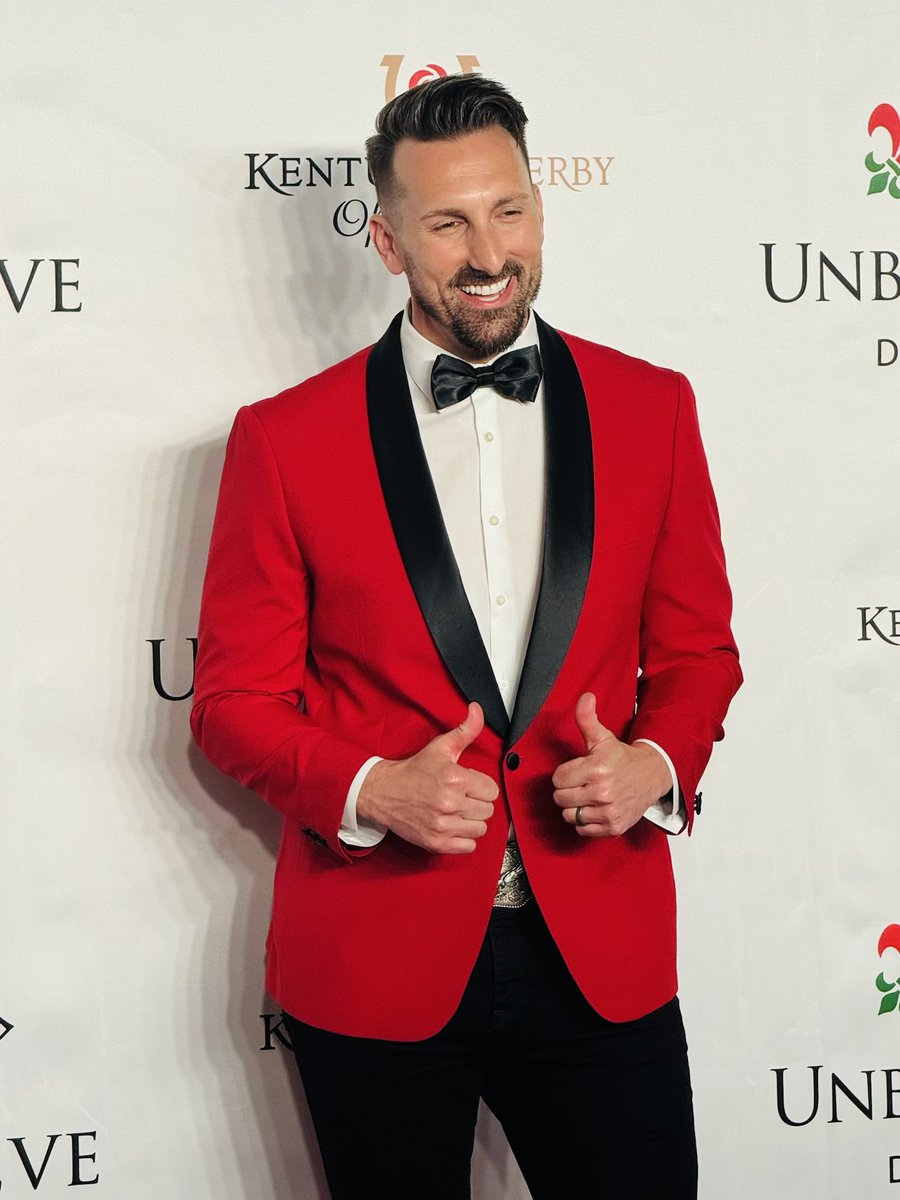 JDSHELBURNE's tweet image. Kentucky Native JD Shelburne rocked the house at @Unbridled_Eve Gala!!!! Also walked red carpet with his wife Amy! #UE25

📷 by Shawn Shaw