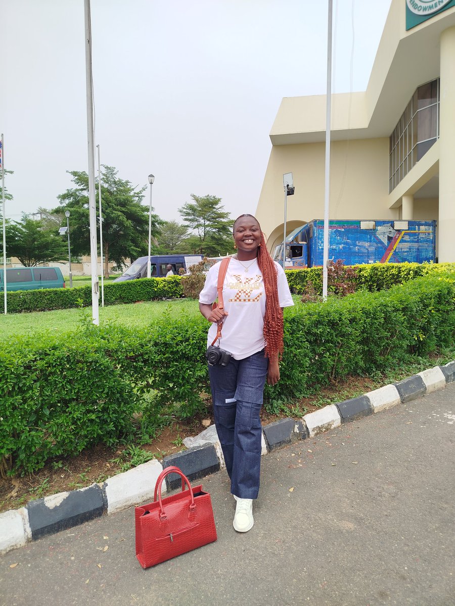 It's the weekend and we are Outside.😍✌🏾

#photographywilltakemeplaces