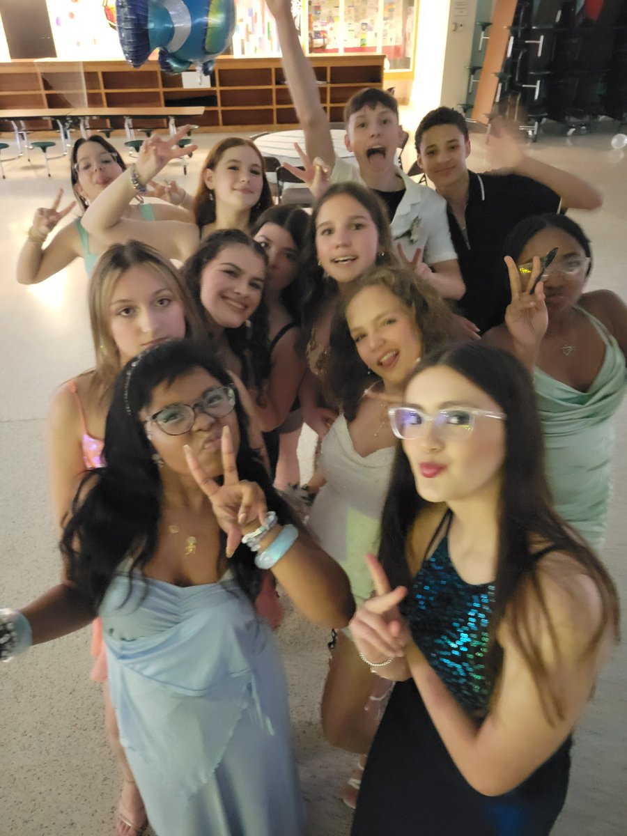 Stephanie Francis (@mrsfrancisnsd) on Twitter photo The class of 2029 had a blast at their 8th grade dance last night! <a href="/NorthgateProud/">Caroline Johns</a> <a href="/NorthgateMiddle/">Northgate Middle School</a> The class of 2029 had a blast at their 8th grade dance last night! <a href="/NorthgateProud/">Caroline Johns</a> <a href="/NorthgateMiddle/">Northgate Middle School</a>