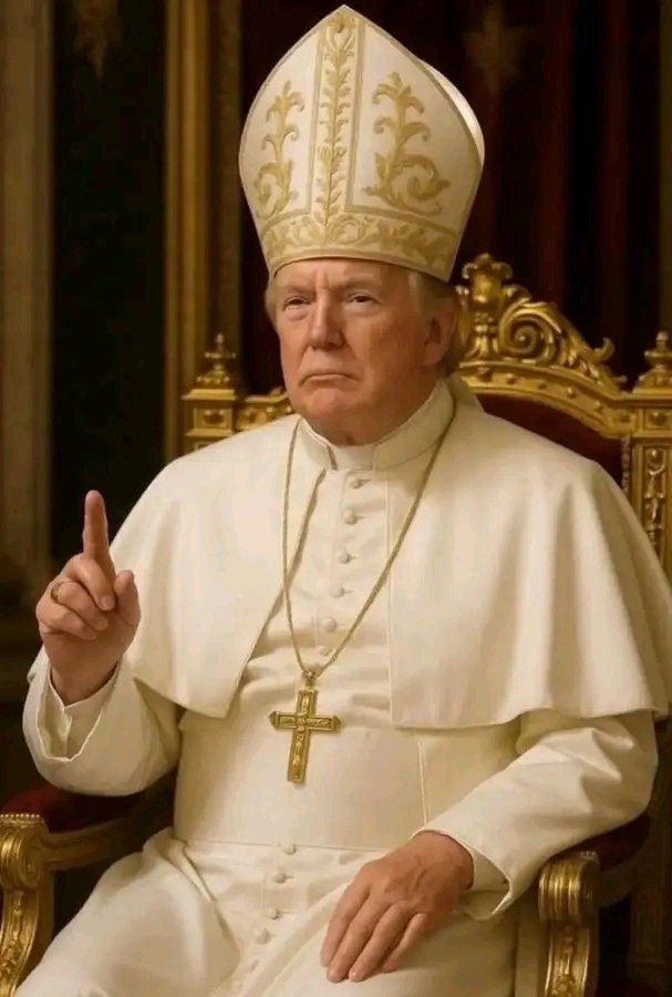 🇺🇲#USA: Trois jours seulement après avoir plaisanté sur son envie de devenir pape, Donald Trump a publié une image de lui-même vêtu en souverain pontife sur son réseau social Truth Social. Un signe que le prochain pape sortira des États-Unis d'Amérique.