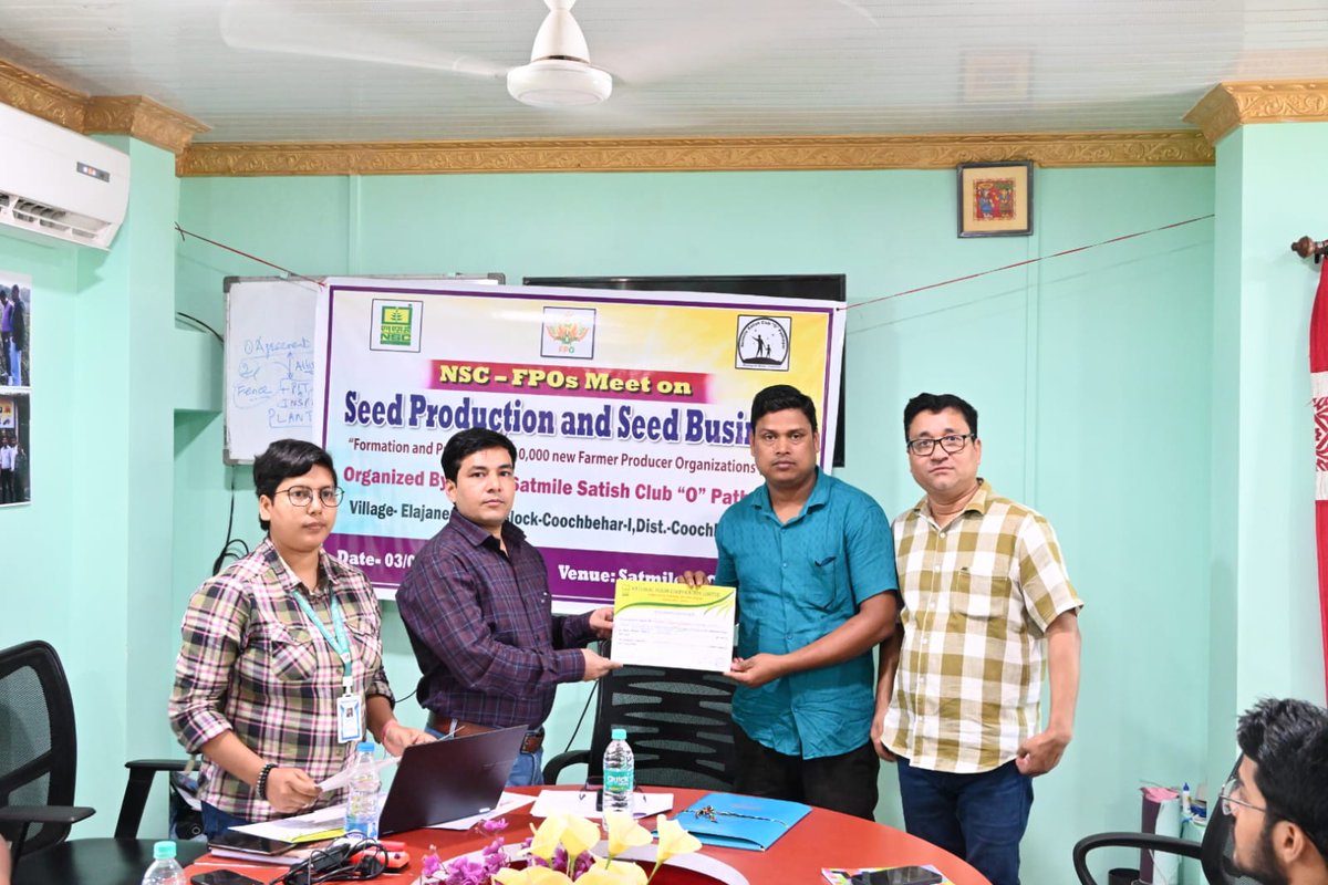 satmile's tweet photo. NSC DEALERSHIP CERTIFICATES DISTRIBUTION BY AREA MANAGER,NSC,SILIGURI, WB AT CBBO -SATMILE OFFICE

@sfacindia #SATMILE_CBBO #NSC #AGRICULTURE https://t.co/zaRi5qR4nz