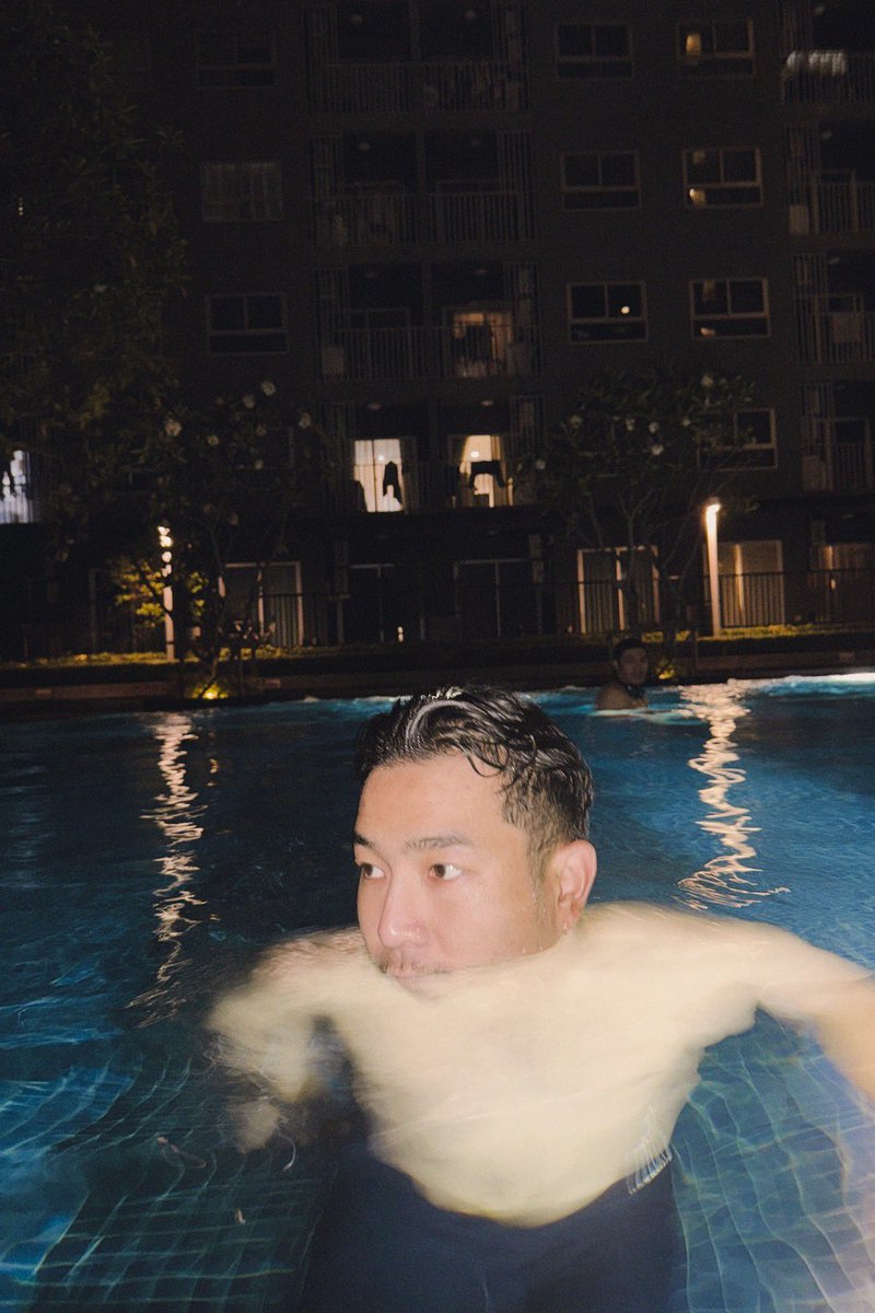 ไอหนวด เปียกตลอด 🧔🏻‍♂️ #
Saturdaynight