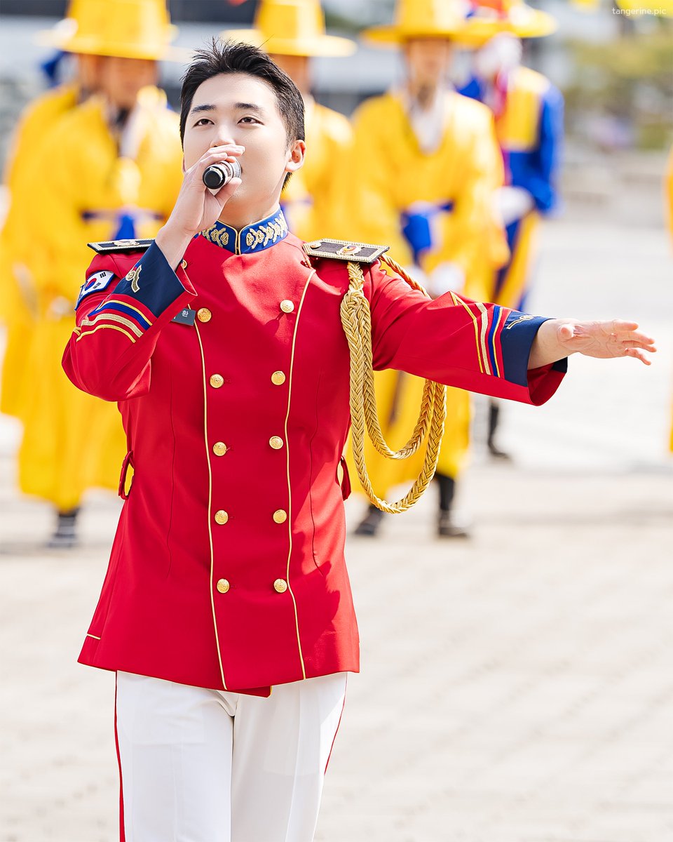 tangerine_pic's tweet photo. 2025.05.02 국군정례행사
-
#권태하 (권익환) https://t.co/DOelifYFFy