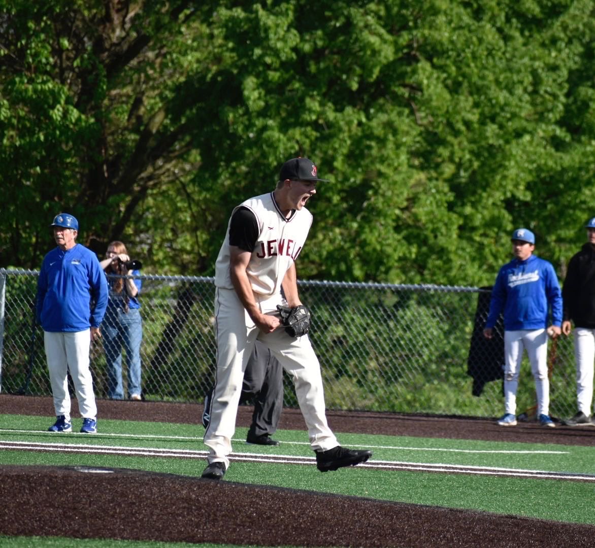Blue Valley West Baseball tweet media