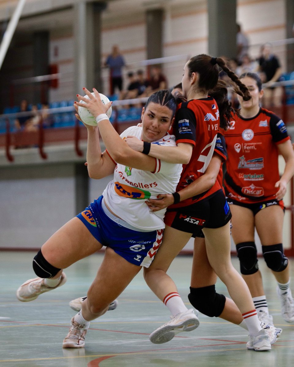 💥 Gran victòria del <a href="/BMGranollers/">BM Granollers</a> sobre el BM Roquetas!

📊 19-23

🔝 L’equip granollerí segueix somiant!

📸 Gonzalo Perez

#HandbolCatalà