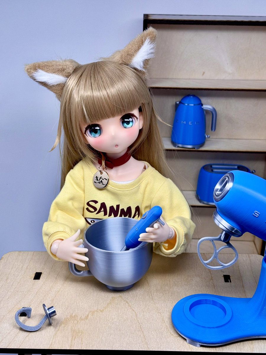 MimiBarnard's tweet photo. Kinako is star baker 🧑🍳 😸 #kittyfun #dollbot #bjd #doll #kinako #dollhobby #chaos #funtimes #mischiefmakers #mischief #kawaii #mycatisakawaiigirl #animedoll #DOLLBOT
#DBCきなこ🐾 🐾 https://t.co/KfvH8s9uAv