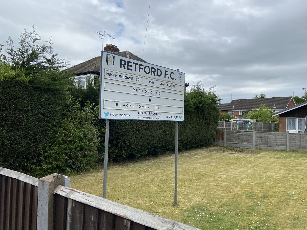 We’ve arrived at <a href="/Retford_FC/">Retford F.C.</a>. The pitch looks fantastic!