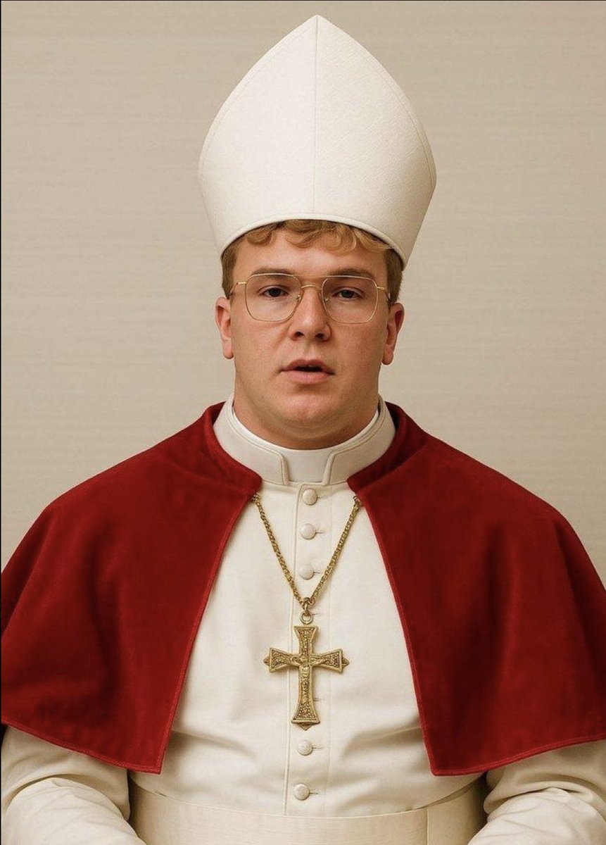 $POPE was just launched &amp; is 99% bundled

Rumours are that HAYDEN is behind it 

90% of the token is with the dev ( Locked liquidity scam )

Slow rug, while people think 90% is locked, the dev will keep selling

DO NOT BUY THIS

Ca : 9u8PP725K2GUf4p5bhKebrzHTGgvHp6KDeQPf7jc1F1W