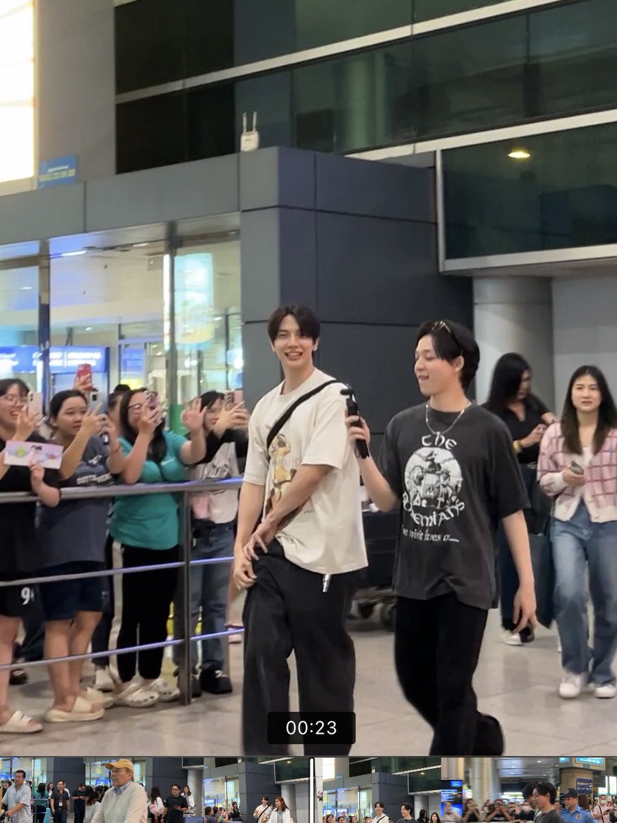 Welcome to VietNam 🇻🇳 

#6CODE #maxkybas #แม็กกี้บาส 
#MaxkyBasinVietnam <a href="/maxky_rp/">โจฮัน ราชันจังเกิ้ล</a>  <a href="/basjtr/">นอนอร์ธ น้องเด๋อเดอะซุย</a>