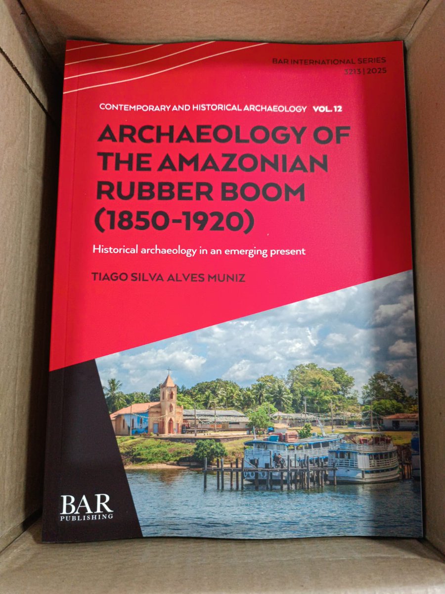 awaaiuru's tweet photo. It arrived!

My first book was recently published at BAR Publishing as part of the BAR international series and the Contemporary and Historical Archaeological Theory CHAT-group sub series. 

#barpublishing #historicalarchaeology #contemporaryarchaeology #archaeology https://t.co/HLxWny5dcD