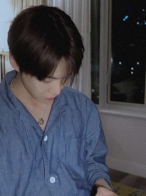 sick and daily
#davianoline

kim doyoung few tweets au
©sideofsav