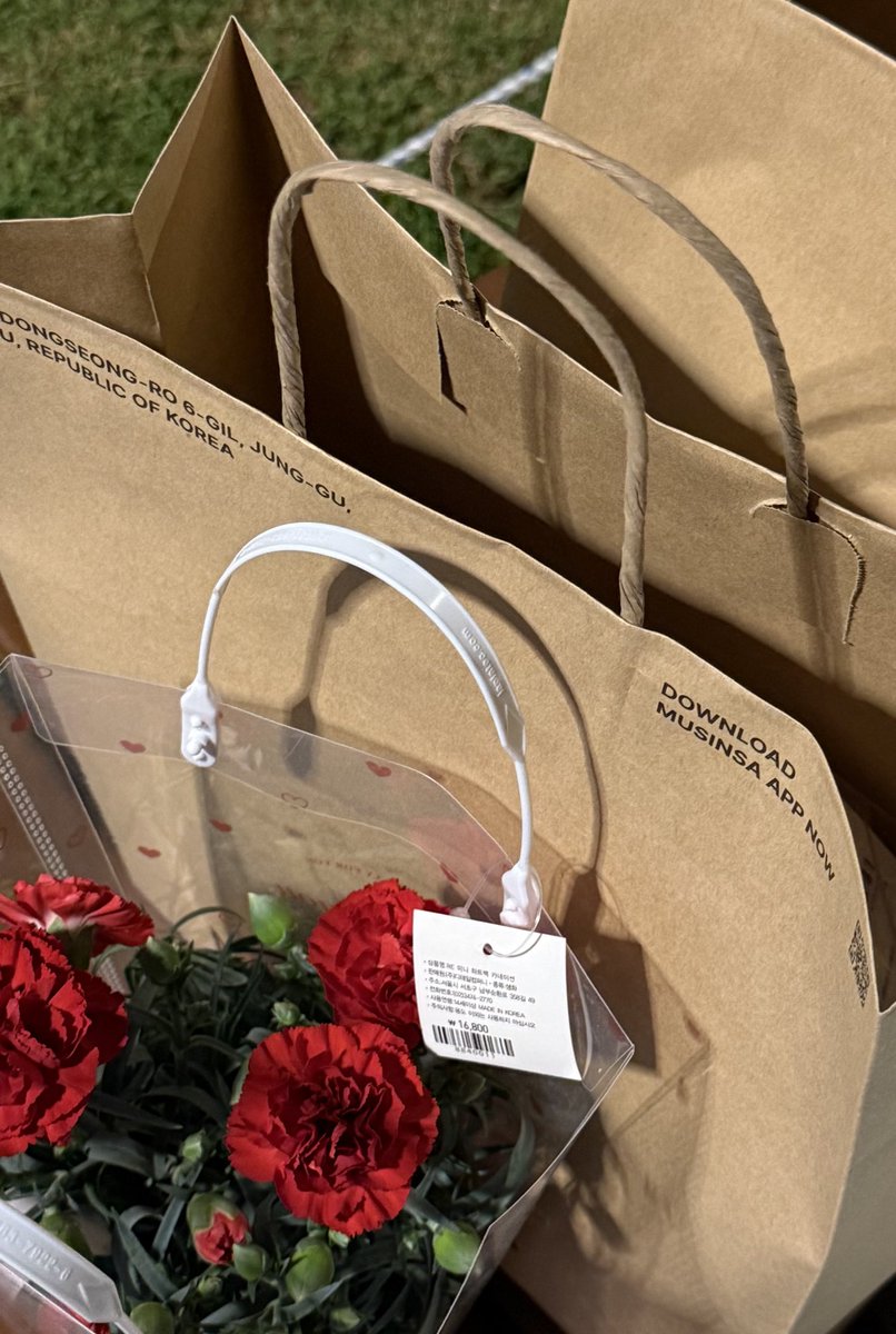 벌써 5월달이라니 .!.!..!!!!
구라같다 ..,.,..