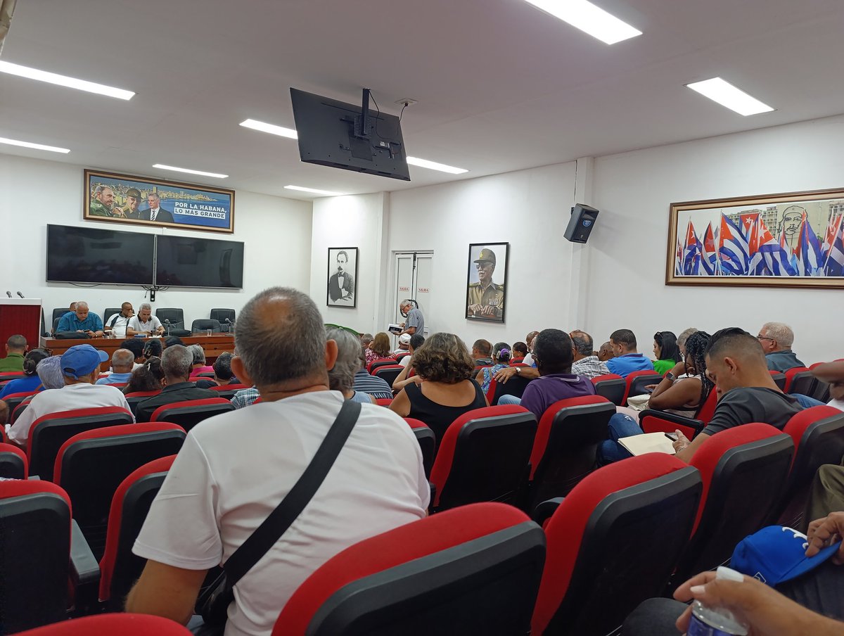 DirecCSO's tweet photo. Reunión de chequeo de tarea en el PCC provincial. #LaHabanaViveEnMí https://t.co/7FNYxuDryd