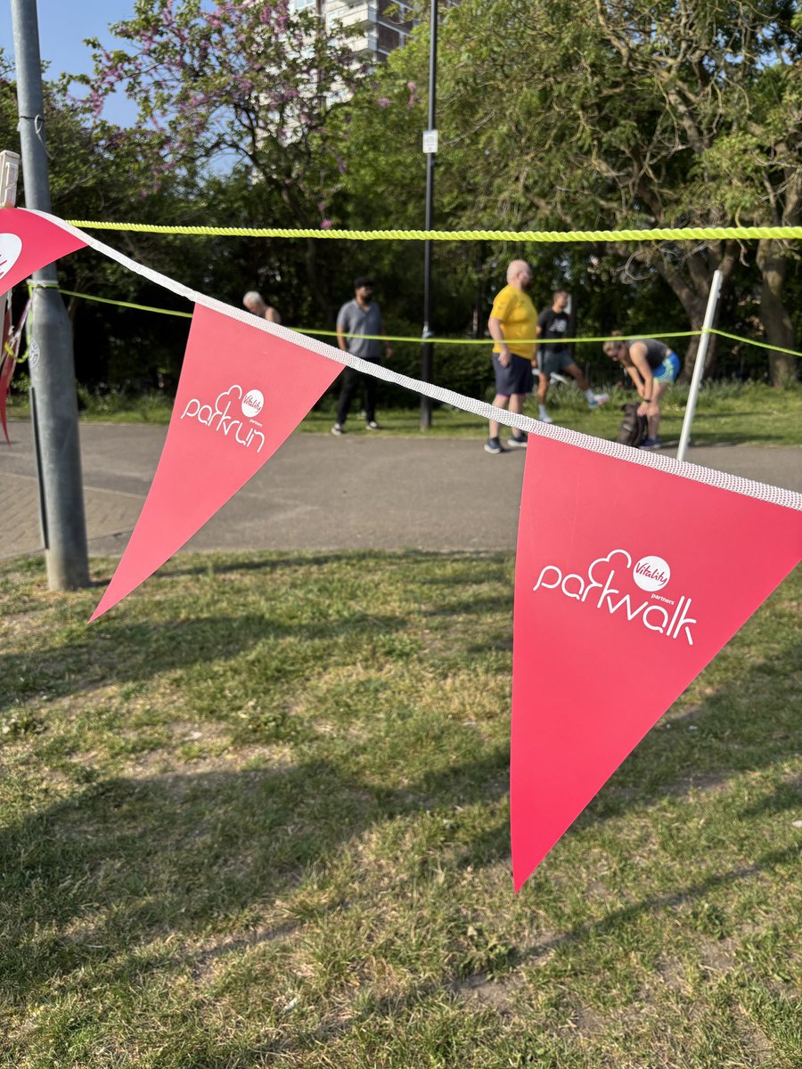Alice Young (@radioaliceyoung) on Twitter photo Happiest time of the week 🙌🏼
Always love starting the weekend <a href="/parkrunUK/">parkrun UK</a> and fab to see its parkwalk initiative taking off 🚀 Movement in an inclusive, social environment brings so many benefits 🫶🏼 🧠 🌞
#loveparkrun 🌳 #parkwalk #parkrun Happiest time of the week 🙌🏼
Always love starting the weekend <a href="/parkrunUK/">parkrun UK</a> and fab to see its parkwalk initiative taking off 🚀 Movement in an inclusive, social environment brings so many benefits 🫶🏼 🧠 🌞
#loveparkrun 🌳 #parkwalk #parkrun