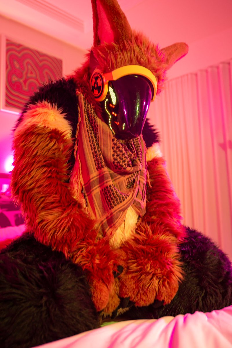 😍🥰❤️ What happens in Vegas, stays in Vegas, but I consider myself lucky getting to meet <a href="/SeereShu/">Seere Shu!</a> and <a href="/Voltelk/">Volt</a> while I was there. Both are amazing dudes. #lvfc2025