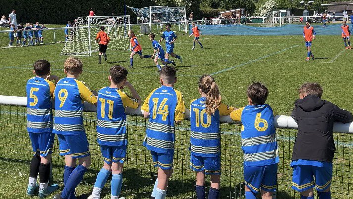 Stephen Jury (@stephen_jury) on Twitter photo 2 mins in, offered a fight and coach shouting in my face. Welcome to tournment football for 12 year old kids <a href="/Secretgrassroo2/">Secret grassroots coach</a> 2 mins in, offered a fight and coach shouting in my face. Welcome to tournment football for 12 year old kids <a href="/Secretgrassroo2/">Secret grassroots coach</a>