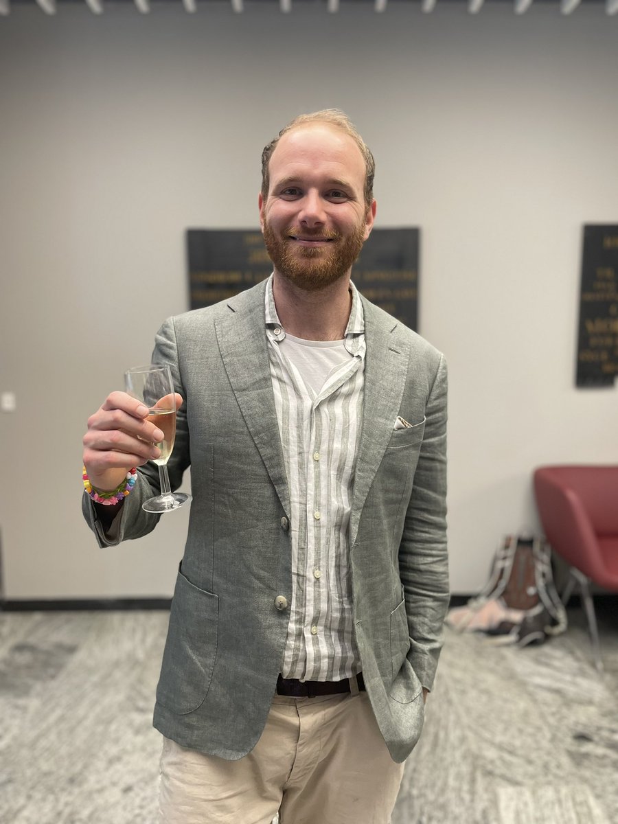RigsHeart π«π¨ (@rigsheart) on Twitter photo Yesterday, another PhD was successfully defended by <a href="/plgraversen/">Peter Laursen Graversen</a>
Congratulations! ππ
We now better understand the surgical treatment for endocarditis - a complex and life threatening condition π«π¦ Yesterday, another PhD was successfully defended by <a href="/plgraversen/">Peter Laursen Graversen</a>
Congratulations! ππ
We now better understand the surgical treatment for endocarditis - a complex and life threatening condition π«π¦